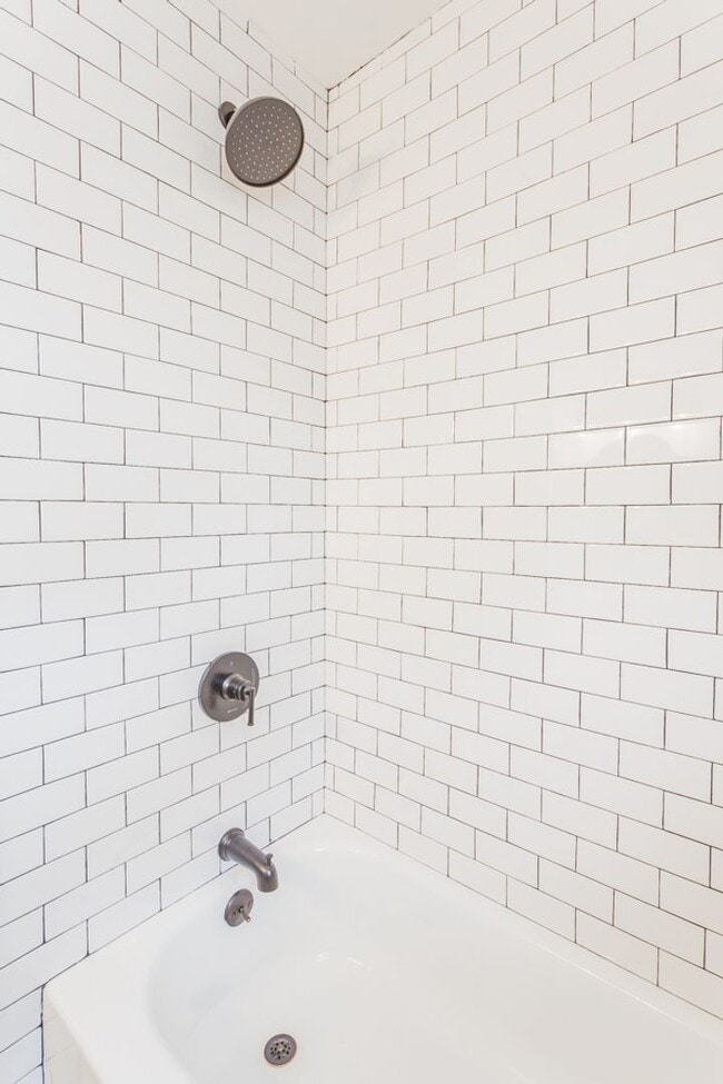 Building Photo - Single Level 3 Bedroom Home in East Ridge!