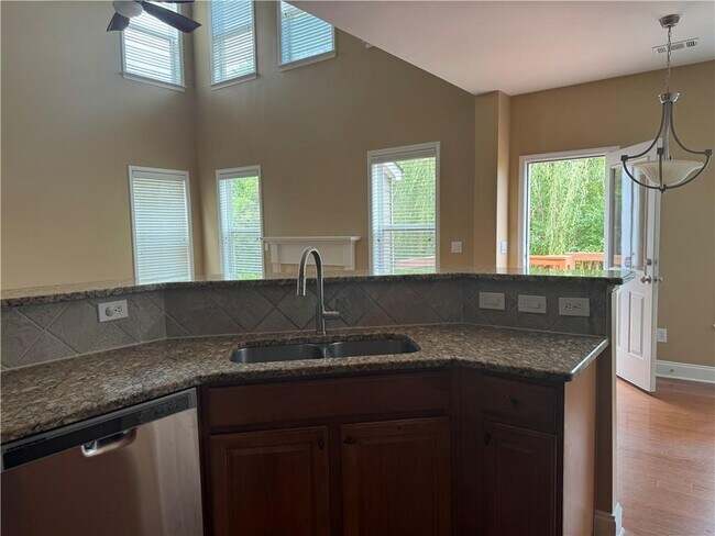 Building Photo - 5620 Falls Landing Dr