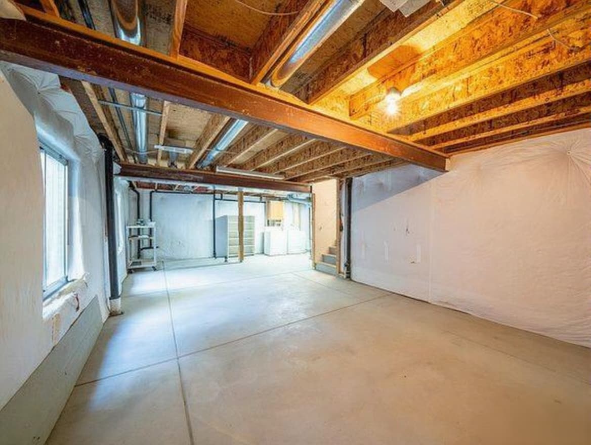 Building Photo - 437 S Cherrywood Dr