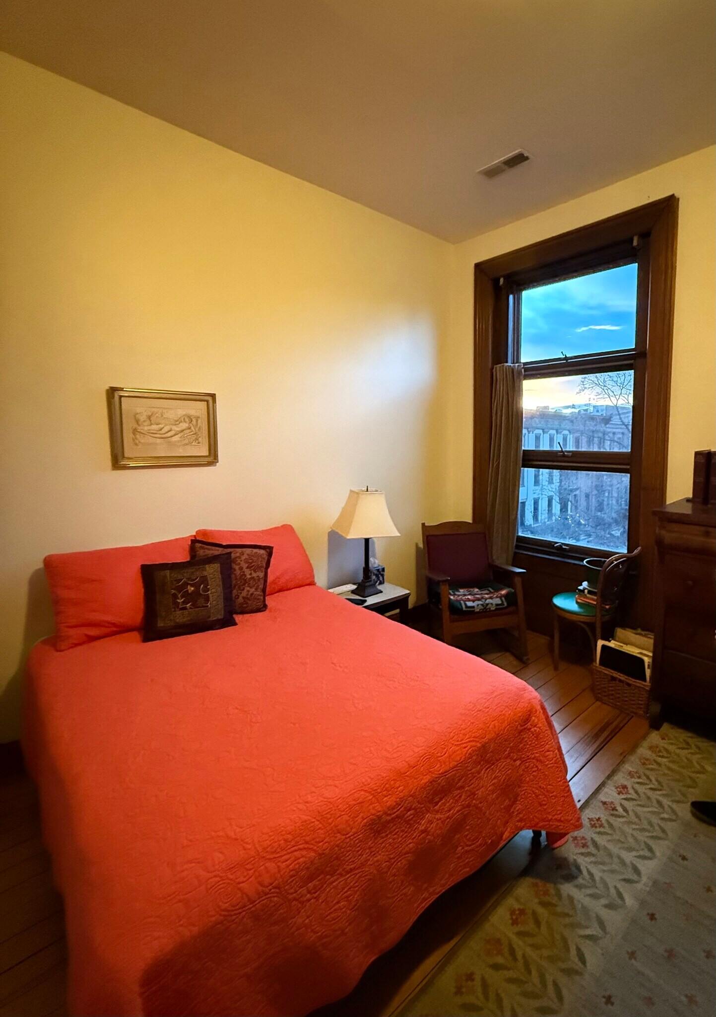 Front bedroom - 218 3rd St