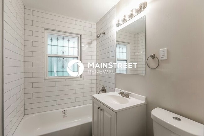 Building Photo - 3 Bedroom Pet-Friendly Home in KANSAS CITY...