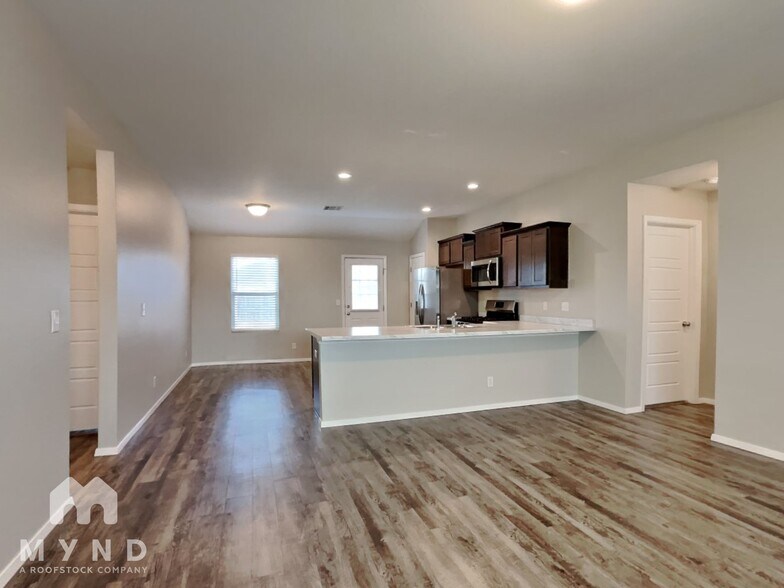 Building Photo - 8717 E 161st Pl S