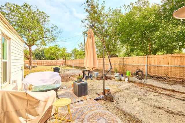 Building Photo - 1425 Cedar Crest Dr
