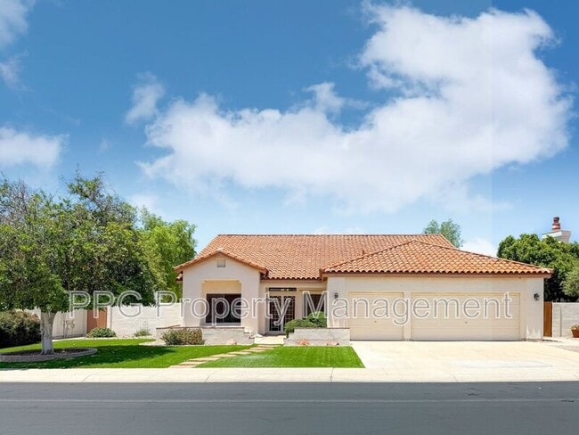 Primary Photo - 5517 W Aster Dr