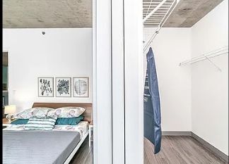 Building Photo - 215 W Lake St