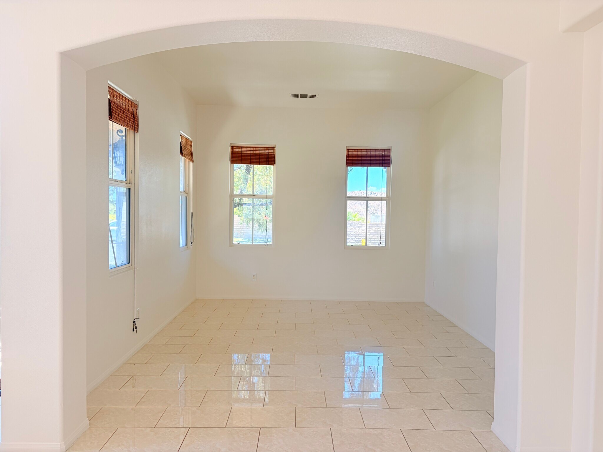 Building Photo - 28330 Linda Vista St