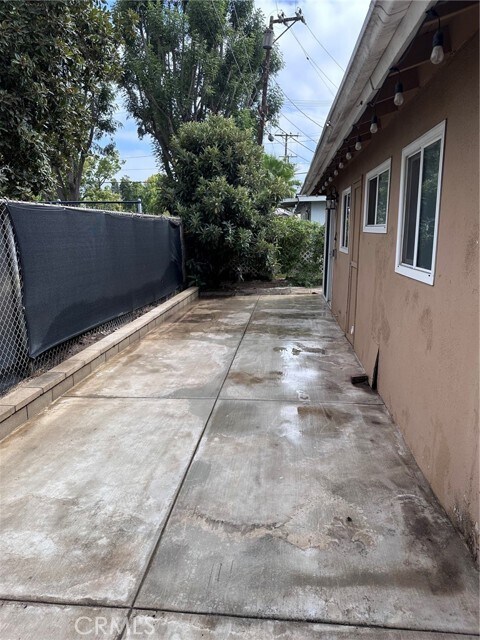Building Photo - 14251 Green Valley Dr