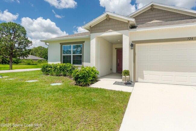 Building Photo - 724 San Filippo Dr SE