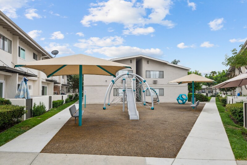 Building Photo - 15749 Francisquito Ave