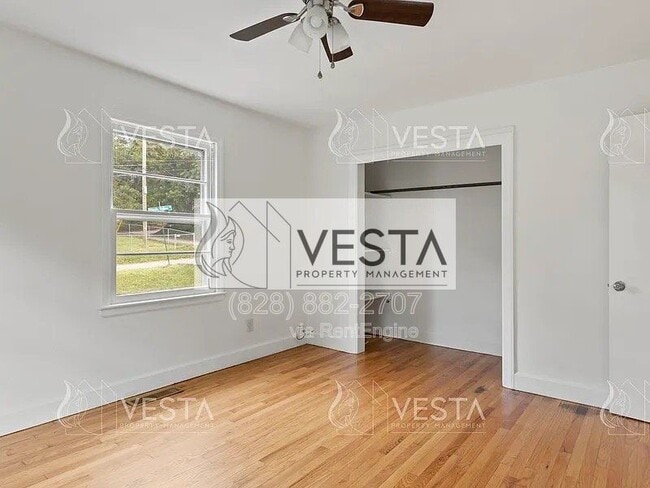 Building Photo - 34 Huffman Rd