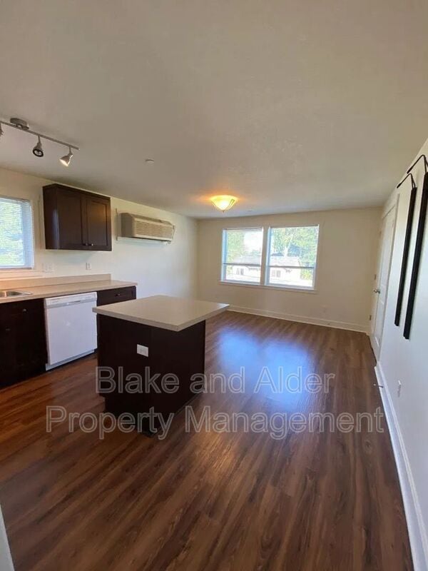 Building Photo - 8211 N Montana Ave