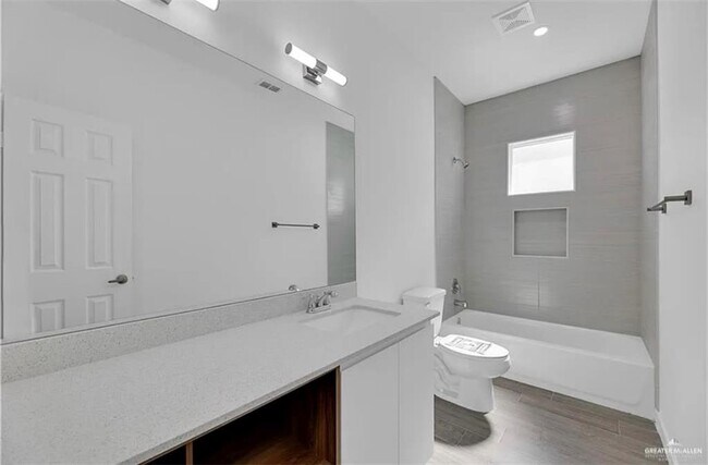 Building Photo - 12 Marcela Dr