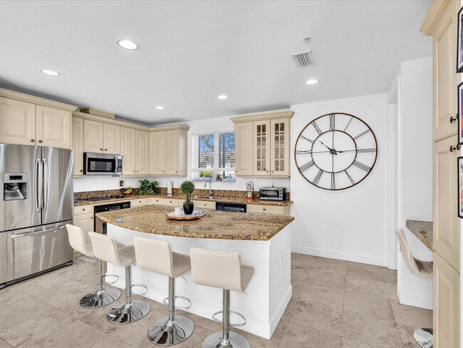 Building Photo - 1801 Coral Heights Blvd