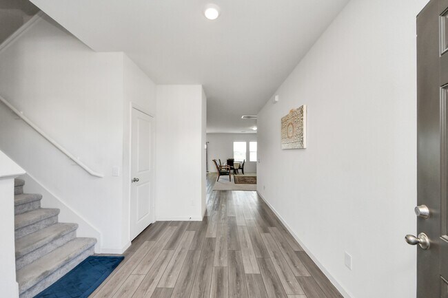 Building Photo - 4830 Highland Spgs Dr