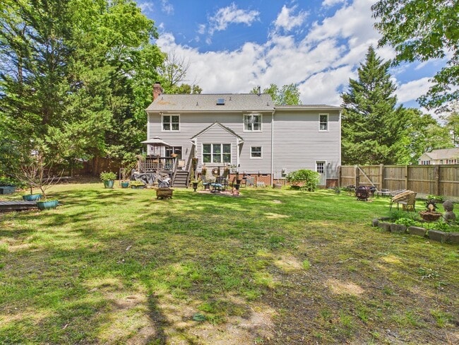 Building Photo - 8413 Wilshire Pl