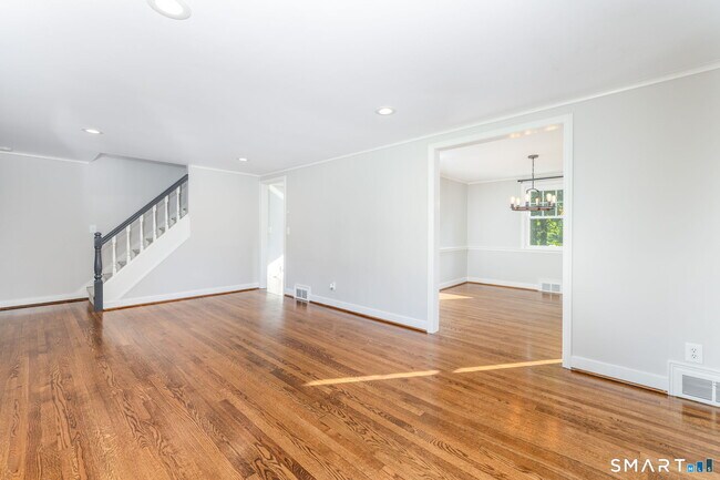 Building Photo - 170 Brunswick Ave