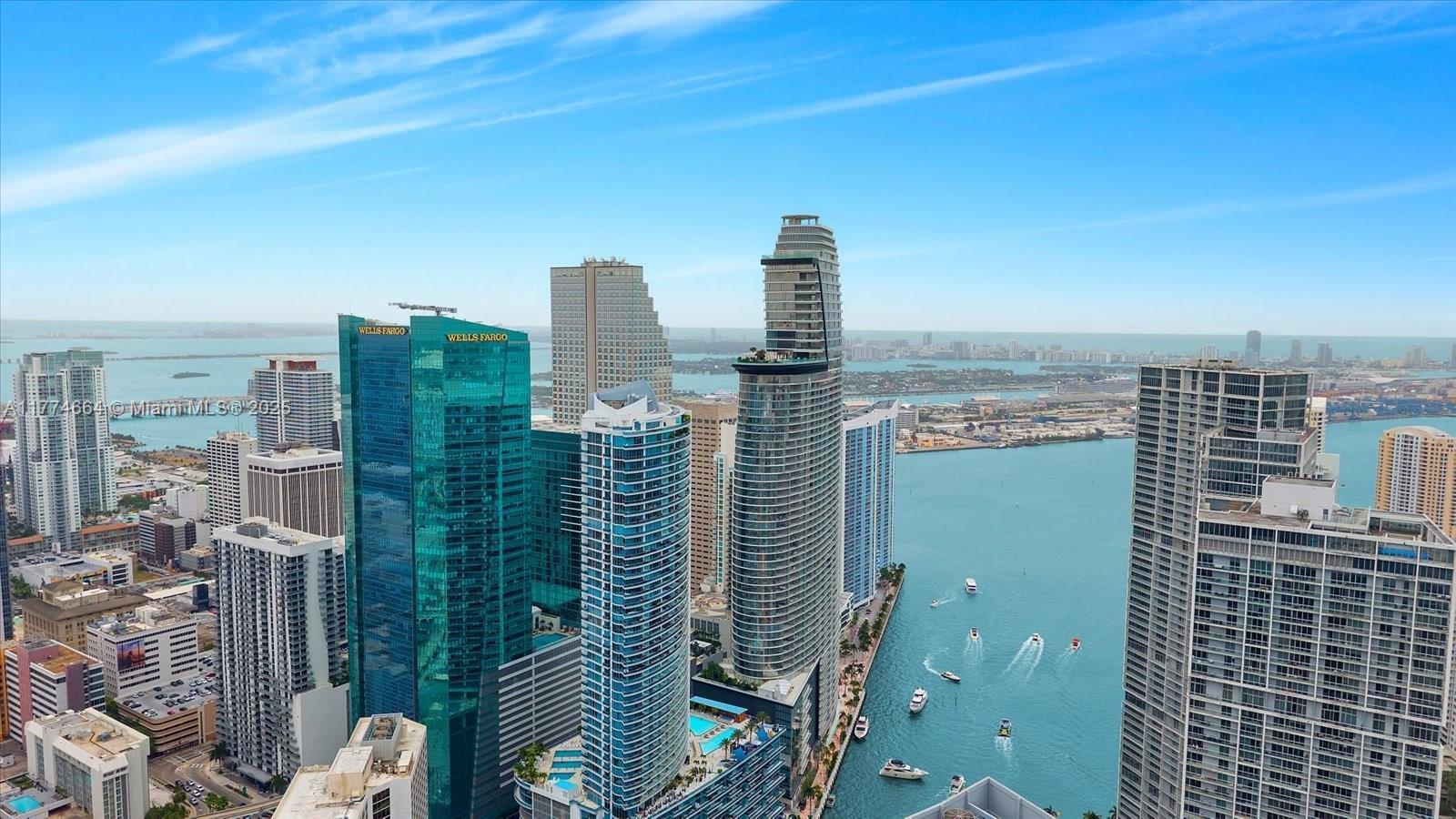 Building Photo - 300 Biscayne Boulevard Way