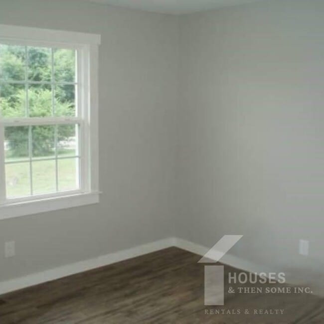 Building Photo - 257 Dogwood Club Rd