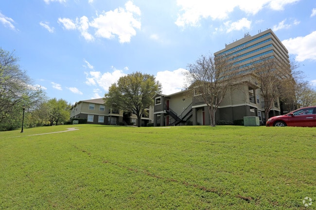 Building Photo - Medical Center