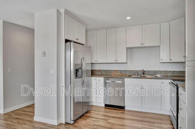 Building Photo - 805 N 3rd St