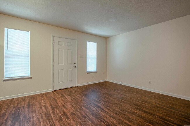 Building Photo - 201 N Polk St