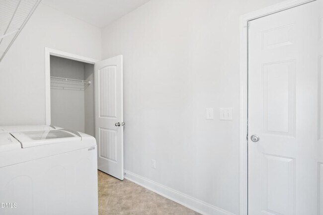 Building Photo - 428 Mill Station Ln