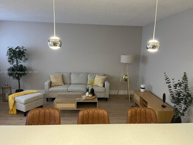 Building Photo - 13255 SW 9th Ct