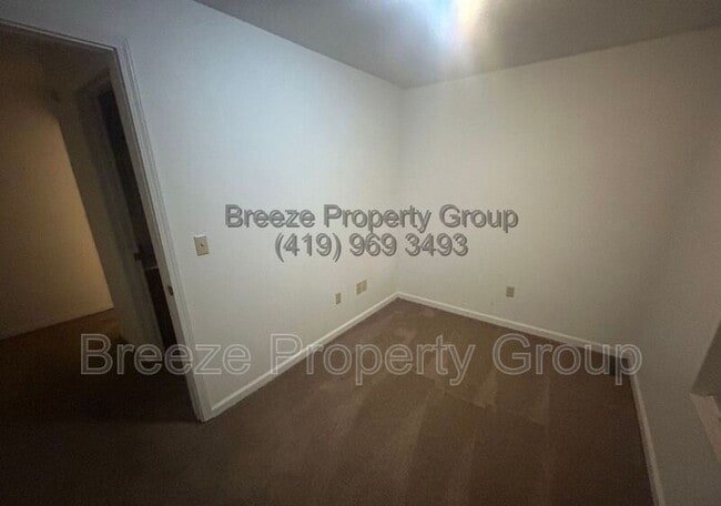 Building Photo - 520 Nova St