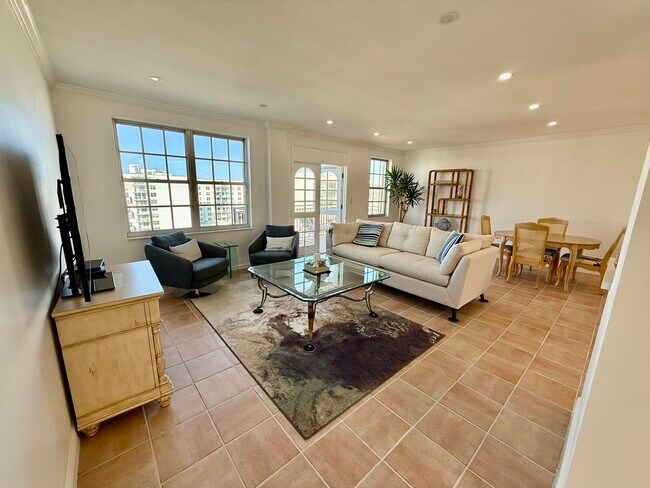 Building Photo - 3475 S Ocean Blvd