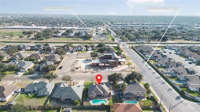 Building Photo - 33-25 1/2 E St