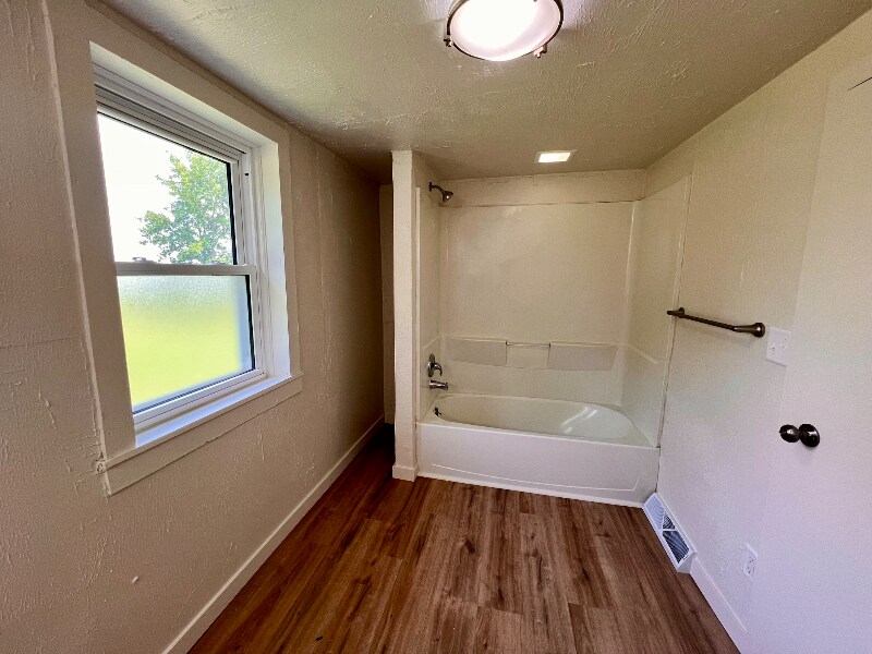 Building Photo - 3495 Caboose Ln