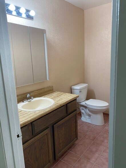 Building Photo - 325 Catalina Dr