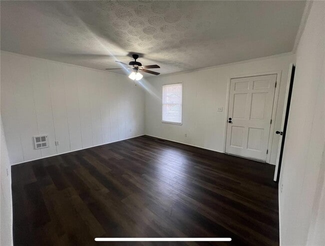 Building Photo - 3766 Renee Cir