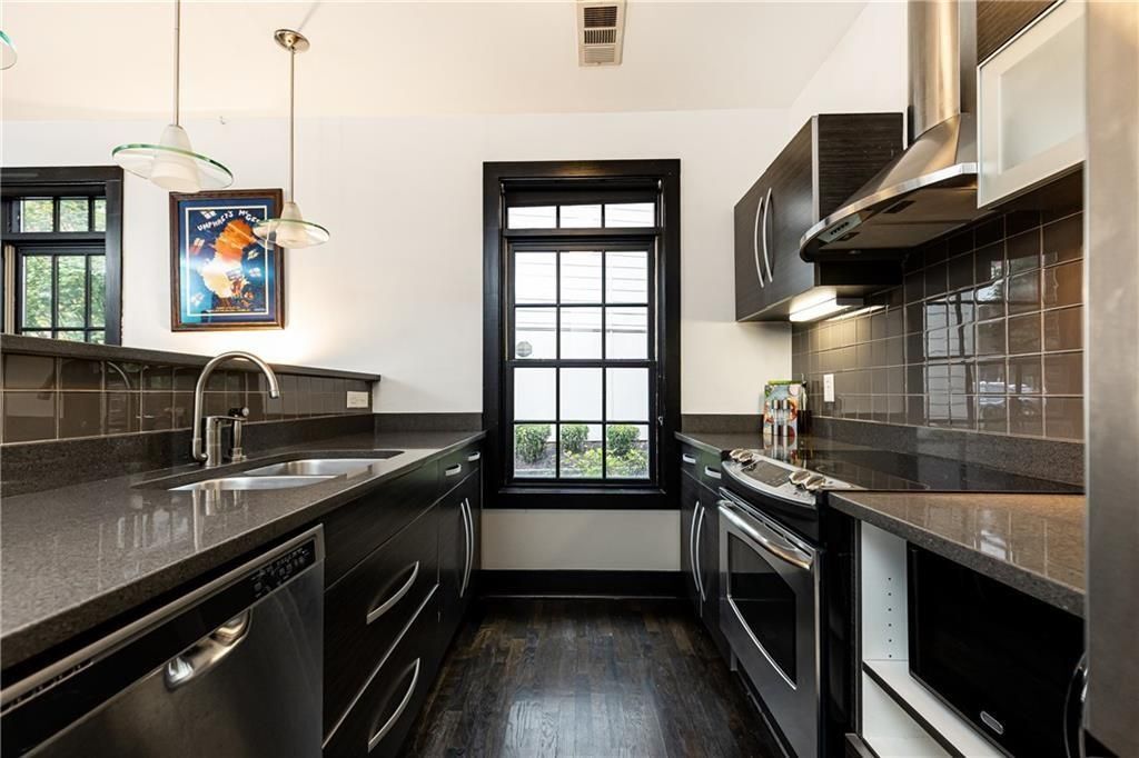 Building Photo - 1300 DeKalb Ave NE