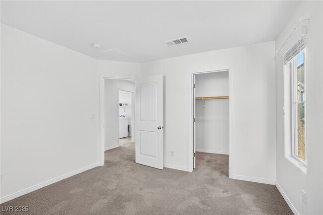 Building Photo - 2718 Hammetts Landing Walk