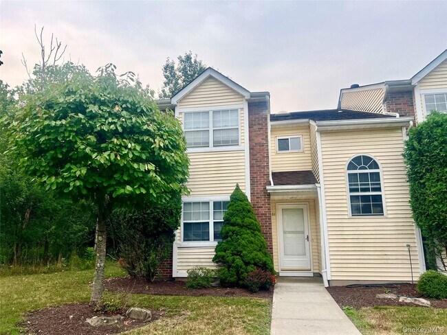 Primary Photo - 50 Brick Pond Rd