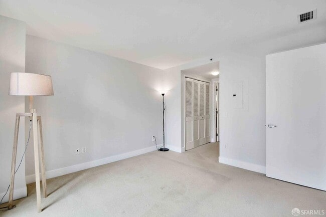 Building Photo - 50 Lansing St