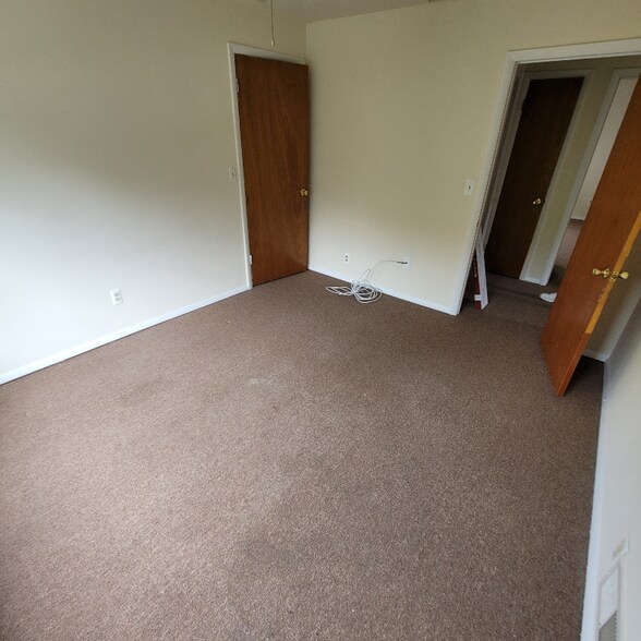 Building Photo - 22 Ryle Ave