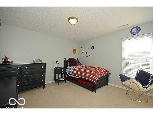 Building Photo - 1367 Hinault Way