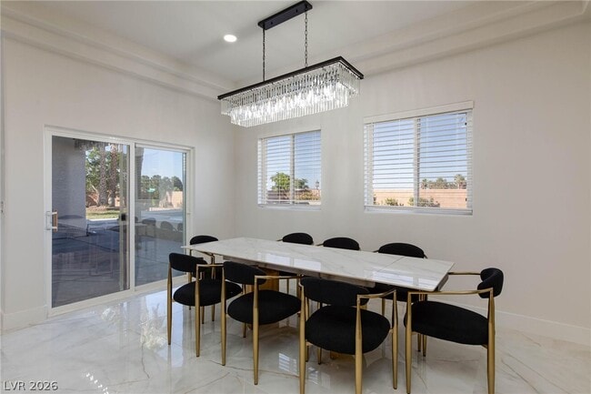 Building Photo - 6525 Ponderosa Way