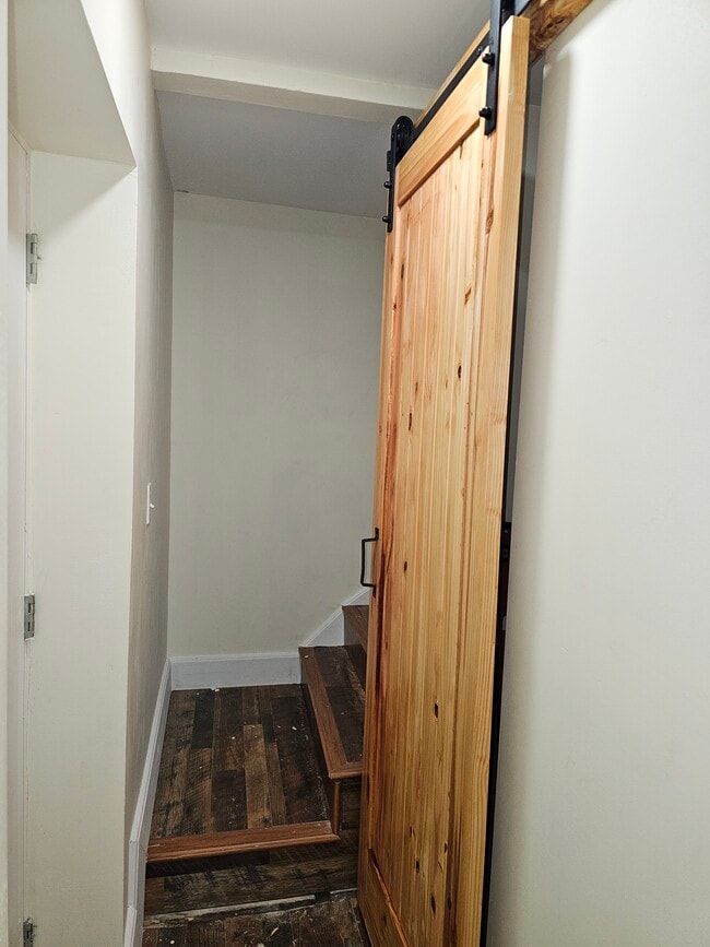 Barn style door for Landry area - 389 Mingo St