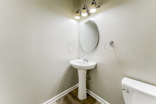 Building Photo - 7087 Littlebrook Way