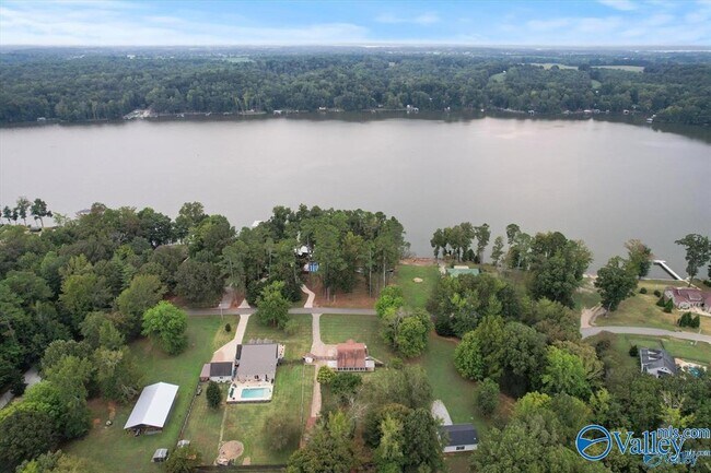 Building Photo - 8565 Curtis Rd