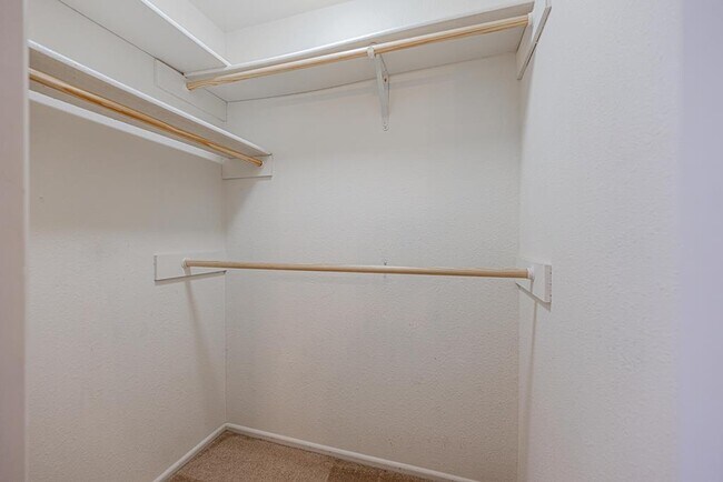 Building Photo - 105 Quail Run