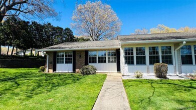 Building Photo - 399 Woodbridge Dr