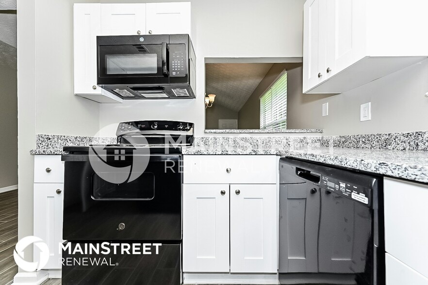 Building Photo - 1276 Avery Dr