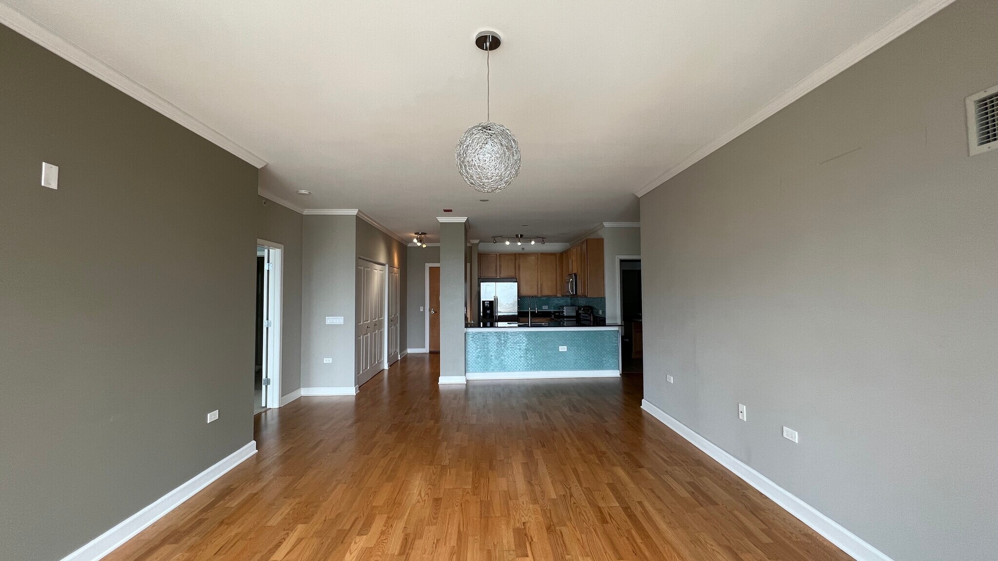 Living Room / DIning - 100 E 14th St