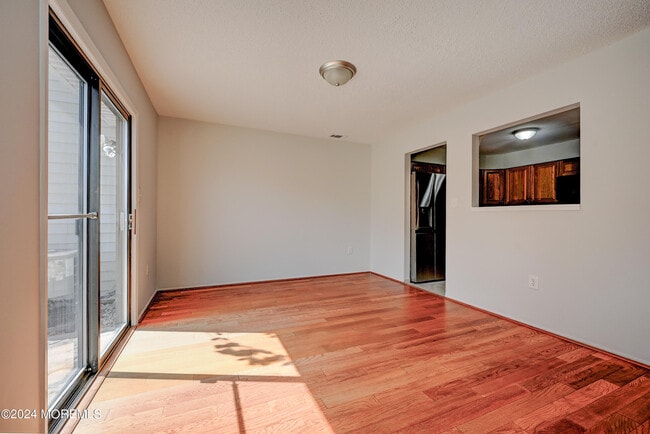 Building Photo - 44 Mariners Cove