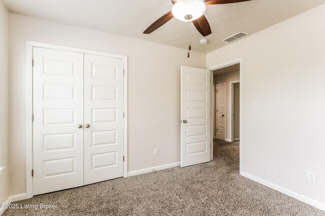 Building Photo - 6106 Larkgrove Dr