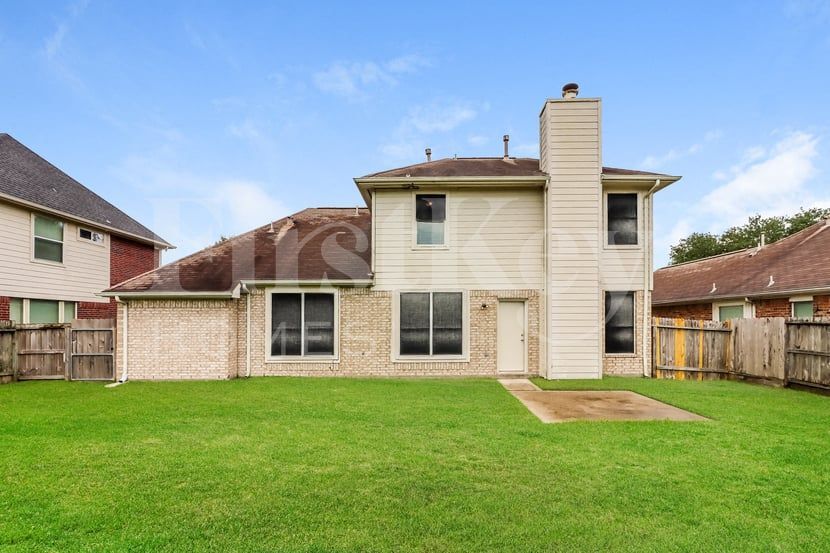 Building Photo - 3803 Oakwilde Cir